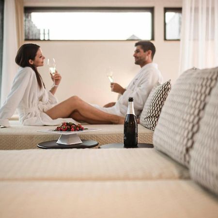 Stoa - Elegant & Romantic Guest House - "Adults Only" Сан-Виджилио-ди-Мареббе Экстерьер фото