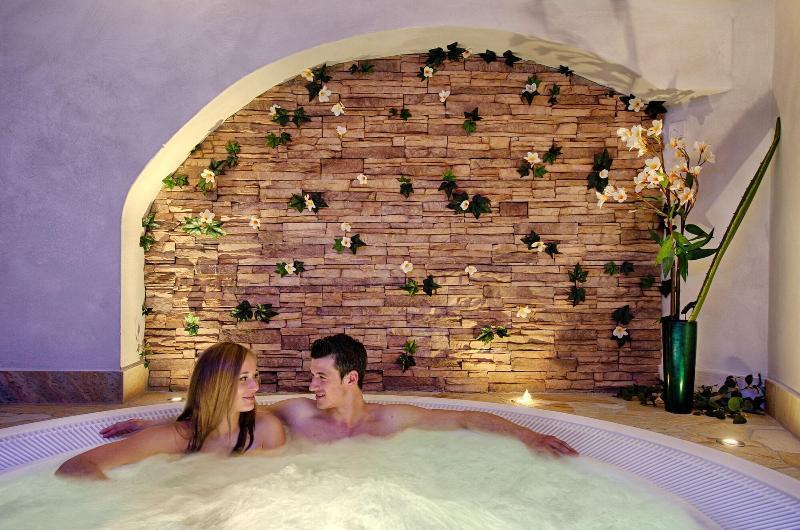 Stoa - Elegant & Romantic Guest House - "Adults Only" Сан-Виджилио-ди-Мареббе Экстерьер фото